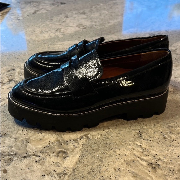 Franco Sarto Shiny Black Loafers - Picture 4 of 7